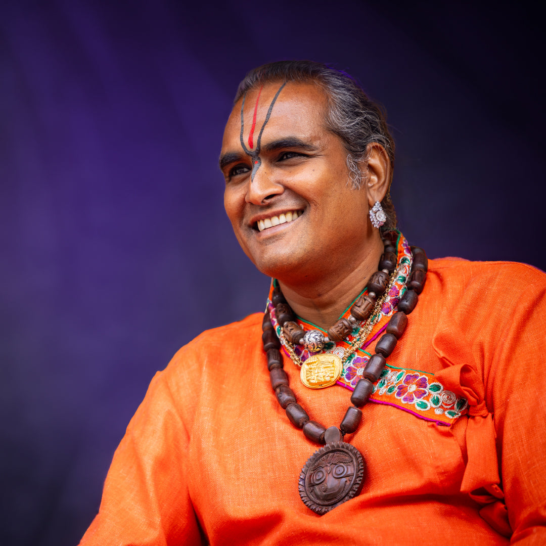 GURU GITA COMMENTARY FOR ASHRAM RESIDENTS